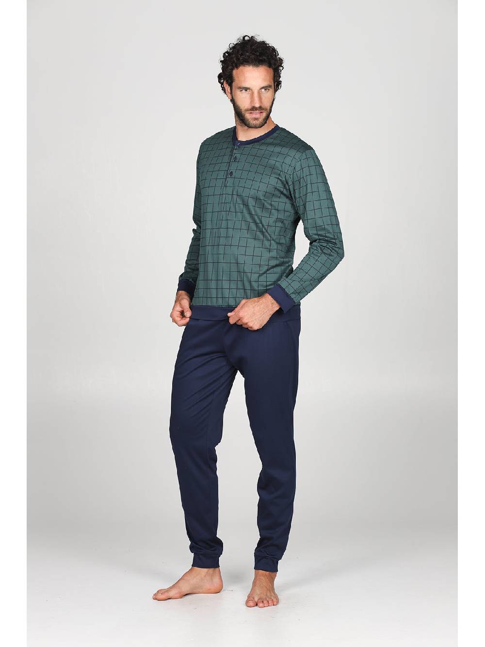 Julipet Pigiama serafino con maglia disegni a quadri, in ricercato luxury jersey Italia