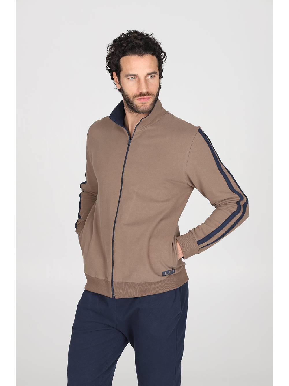 Julipet tuta in morbida felpa con zip Sconto