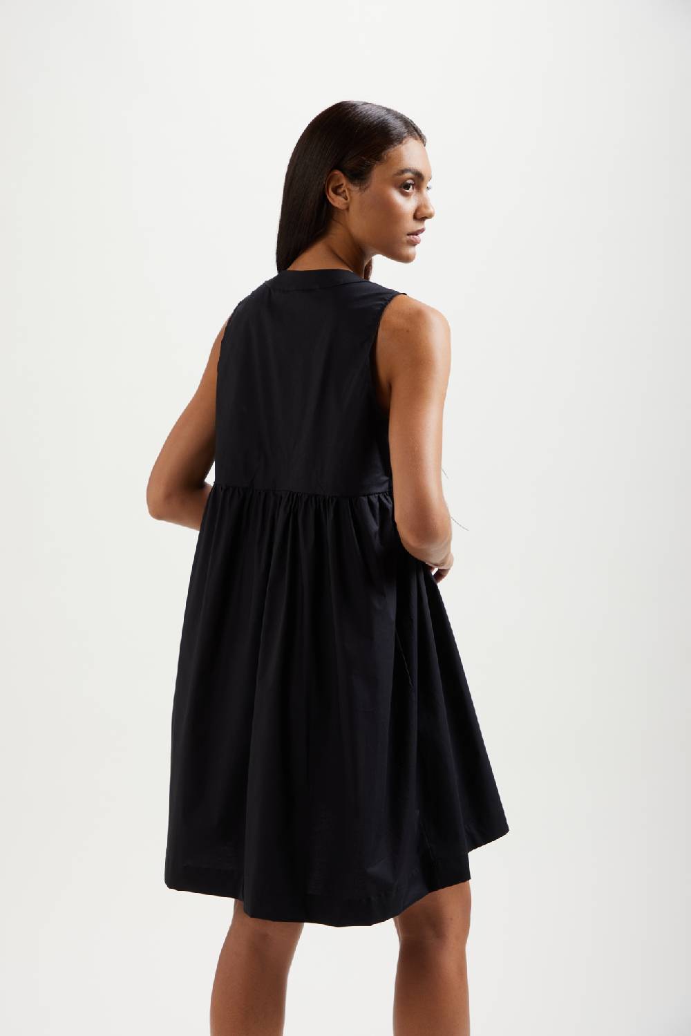 Kangra Cashmere Mini-Abito Smanicato Con Piume Struzzo In Popeline Hotsell