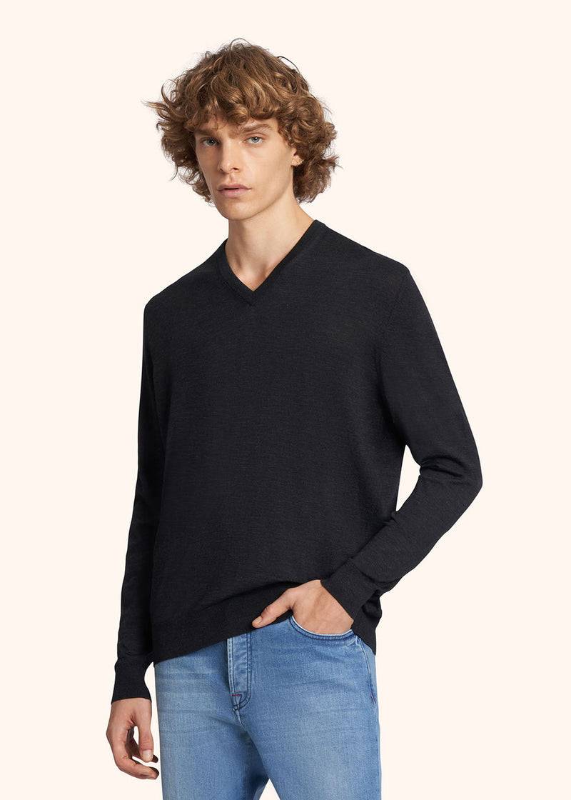 Kiton MAGLIA SCOLLO V LANA UK8651015 Offerta Giorno del Papà