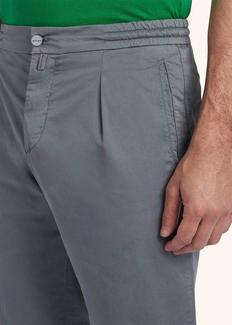 Kiton PANTALONI COTONE UP1LACK0600D05 Prezzo Ridotto