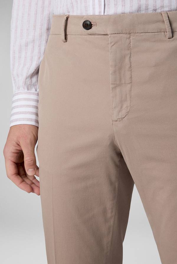 Lab. Pal Zileri Chino in cotone stretch Sconto