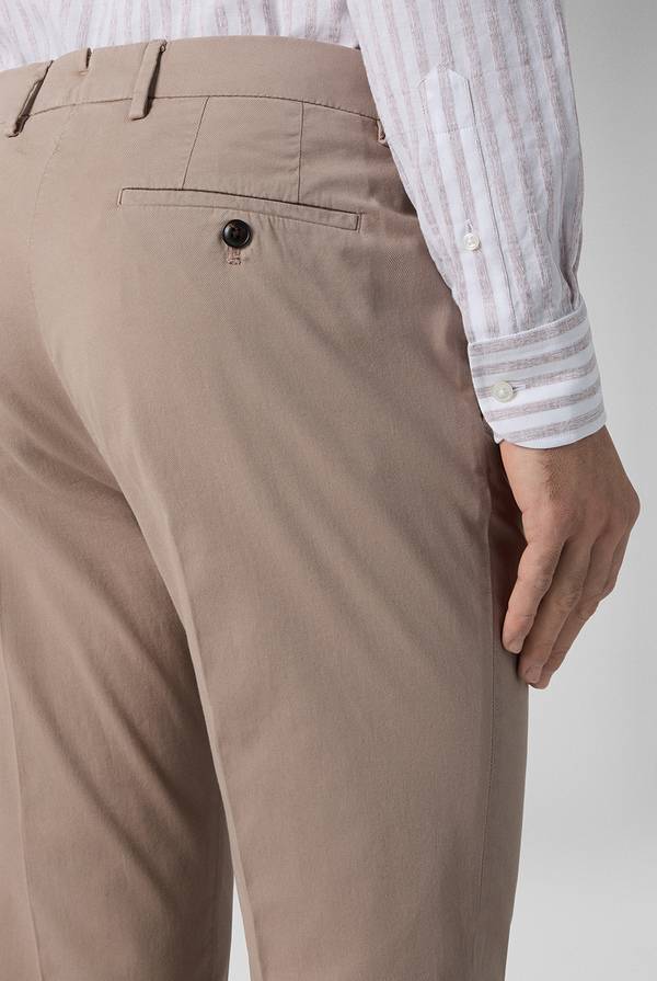 Lab. Pal Zileri Chino in cotone stretch Sconto