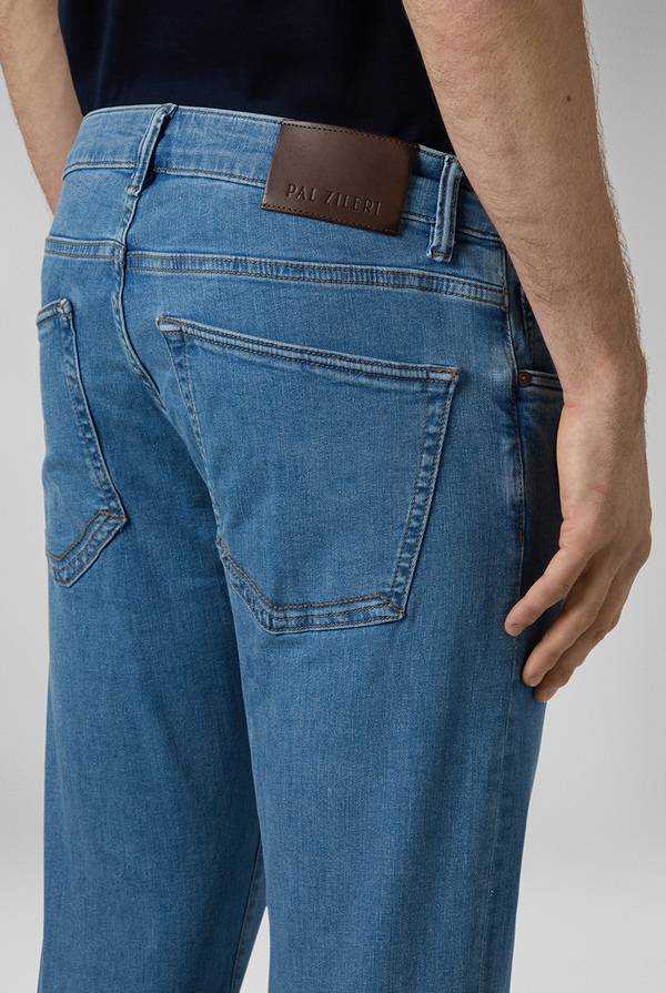 Lab. Pal Zileri Denim 5 tasche effetto delavè Offerta