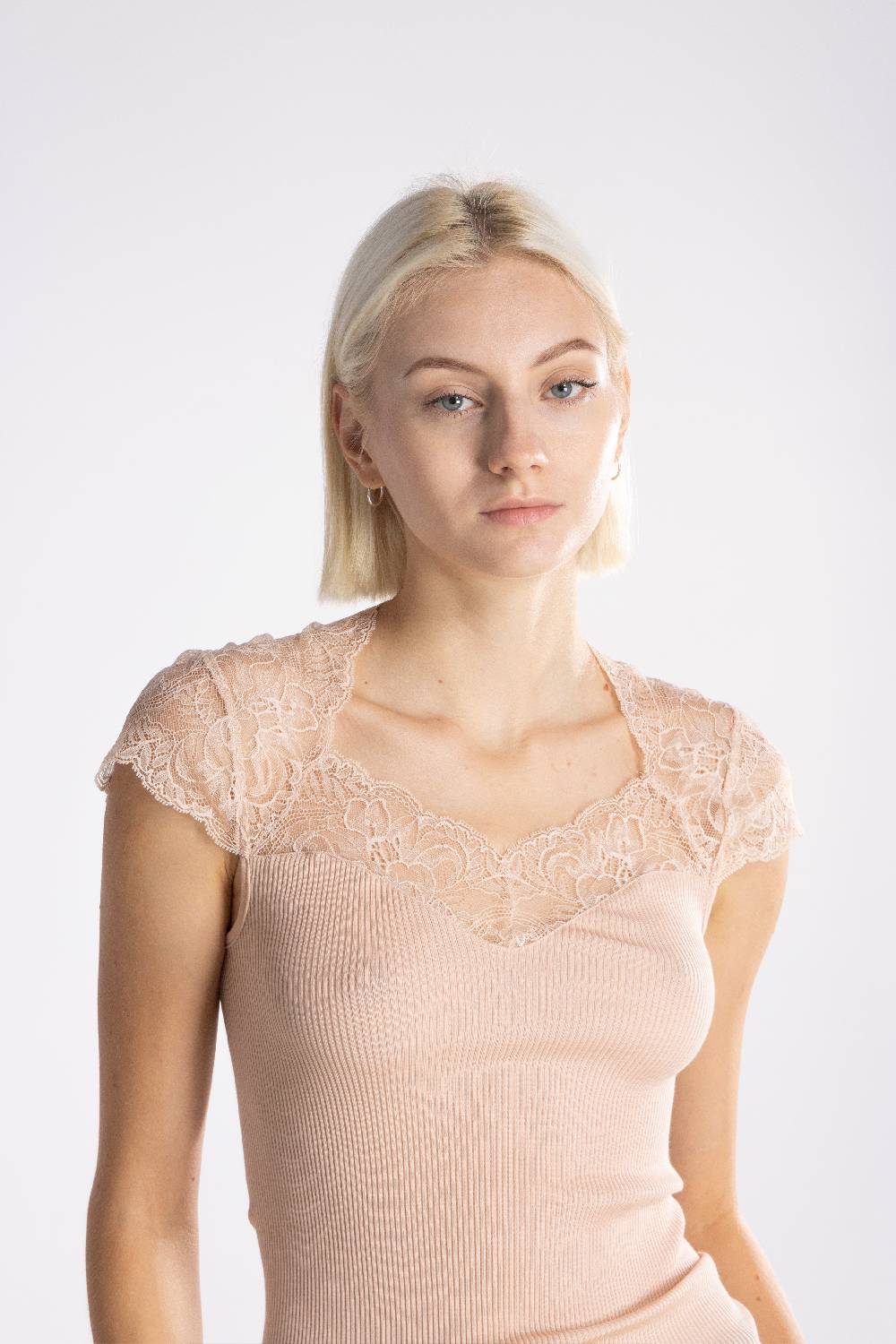 Oscalito T-shirt Donna70% Lana , 30% Seta 6825 Qualità Garantita