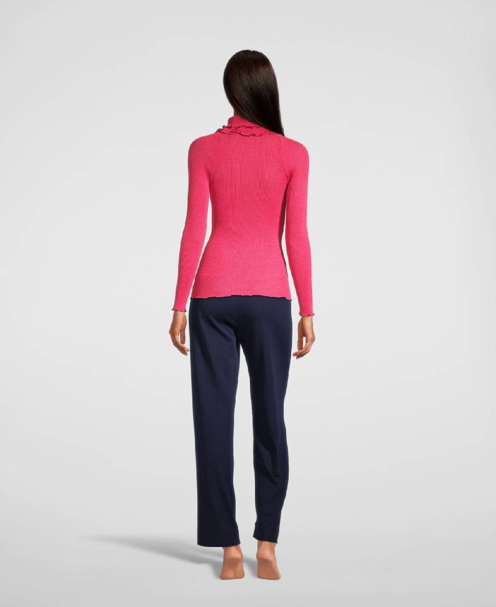 Oscalito Top lupetto in lana e seta con cuciture overlock a contrasto Circus 6695 Pezzi Unici