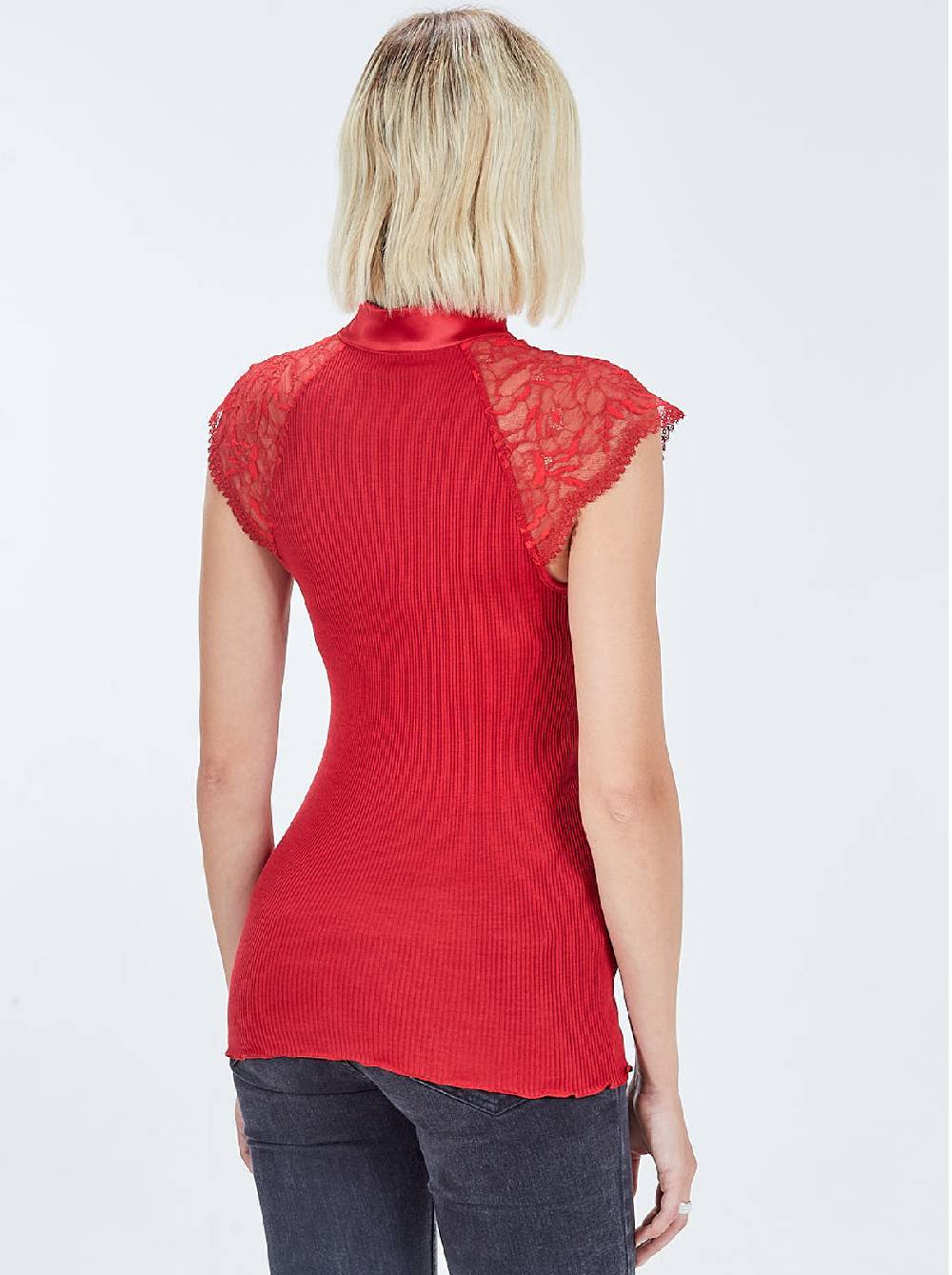 Oscalito Top smanicato con collo alla coreana in raso di pizzo chantilly 5866 Promozione Limitata