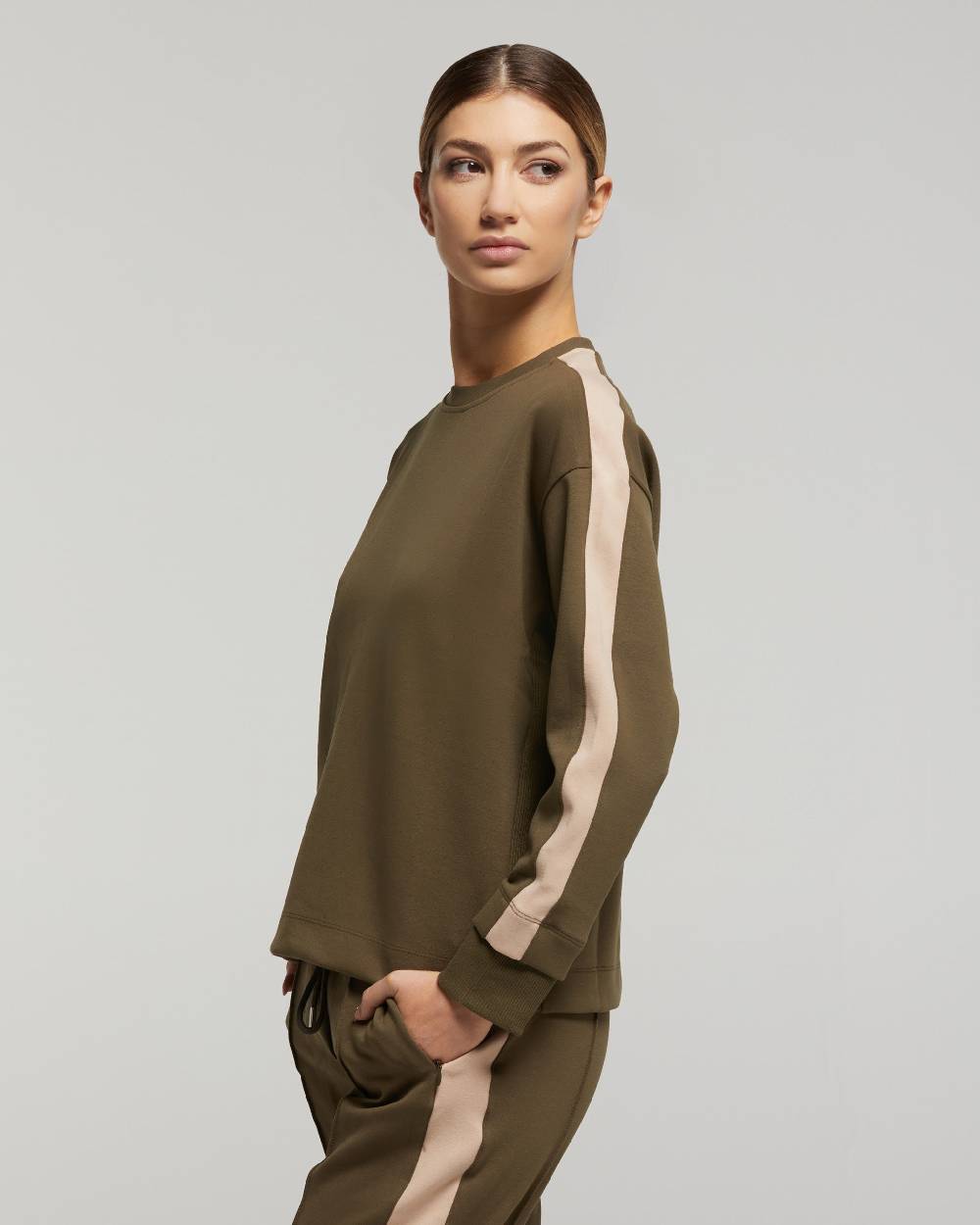 Pompea Set Completo Tuta donna Freetime (Verde militare) Sconto
