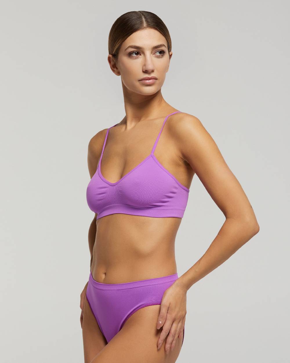 Pompea Brassiere seamless spalla stretta tinta unita Prezzo Ridotto