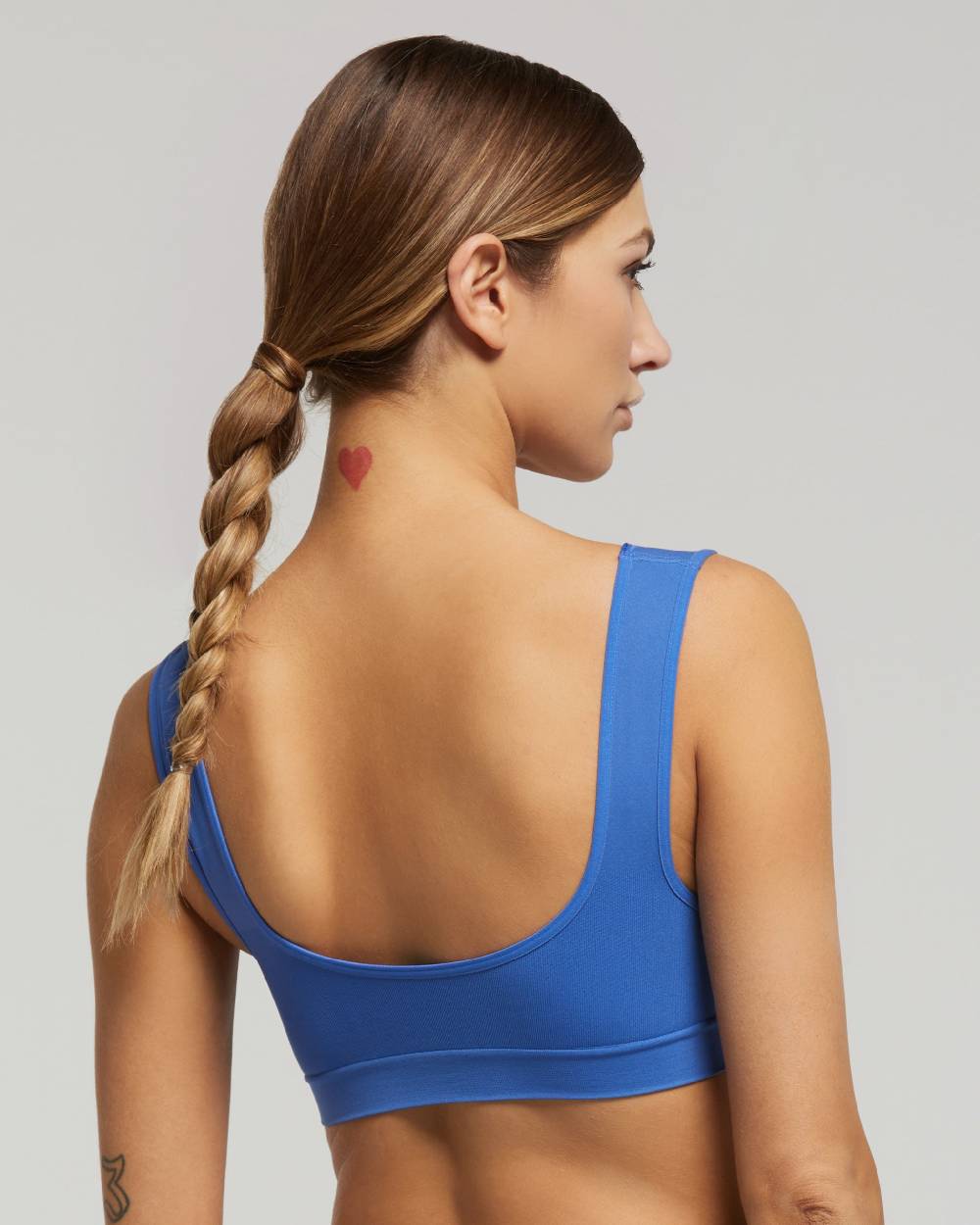 Pompea Brassiere spalla larga seamless con dettaglio femminile Sconto