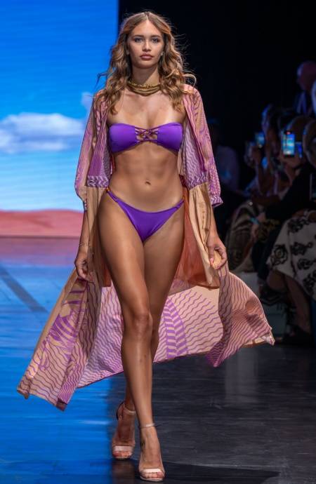 Pin Up Stars TOP BIKINI FASCIA IMBOTTITA CON INTRECCIO E PERLE TINTA UNITA Ritorno libero