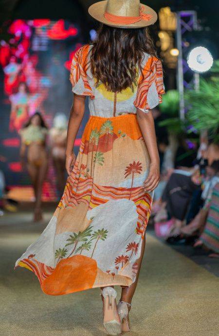 Pin Up Stars Long Dress Scollo a V In Garza Stampa Dune ACQUISTA ORA