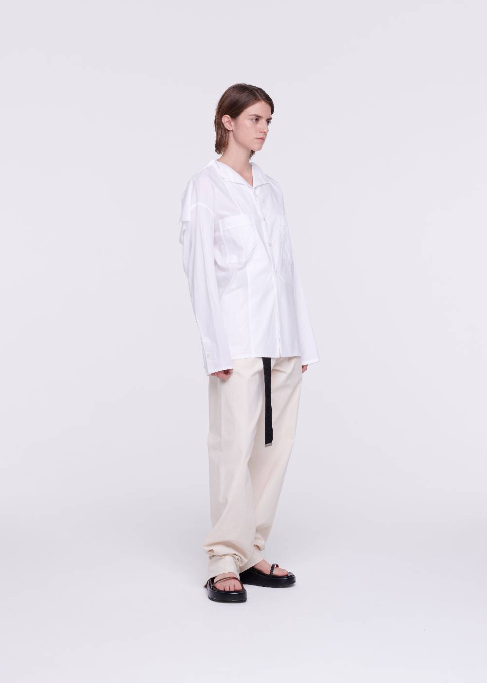 Plan C CAMICIA BIANCA CON STRUTTURA QUADRATA Offerta