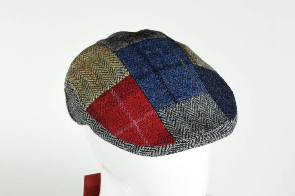 Panizza Berretto panizza a patchwork in lana harris tweed Nuova