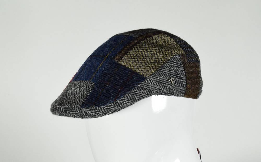 Panizza Berretto panizza a patchwork in lana harris tweed Nuova
