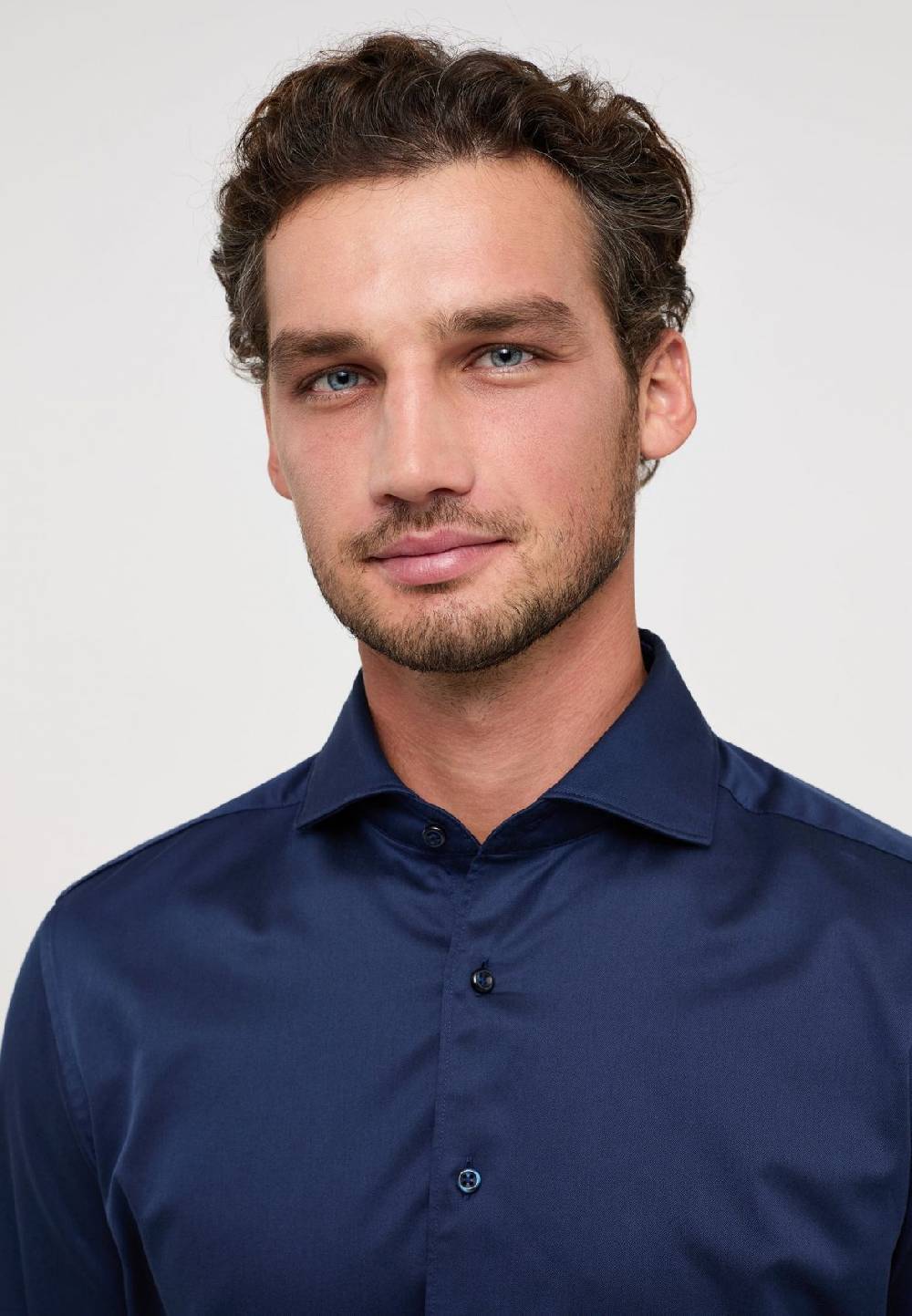 Eterna Camicia eterna slim fit blu scuro in cotone twill ritorto Rilascio limitato