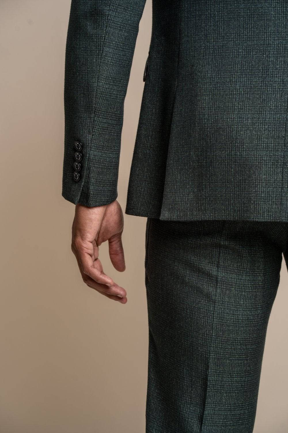 House of Cavani Abito cavani verde a quadri in tweed con panciotto In Vendita