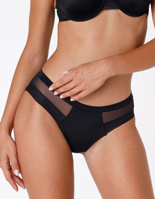 Lovable Slip Invisible Ultralight nero in microfibra e tulle. Massima invisibilità Prezzo di fabbrica