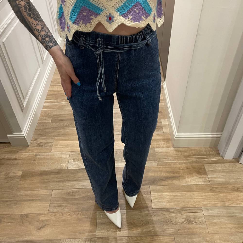 Lovely Sisters Jeans lavaggio scuro Offerta