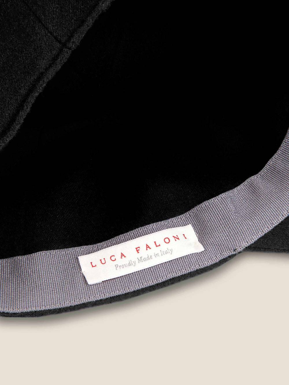 Luca Faloni Cappellino da baseballCashmere Outlet