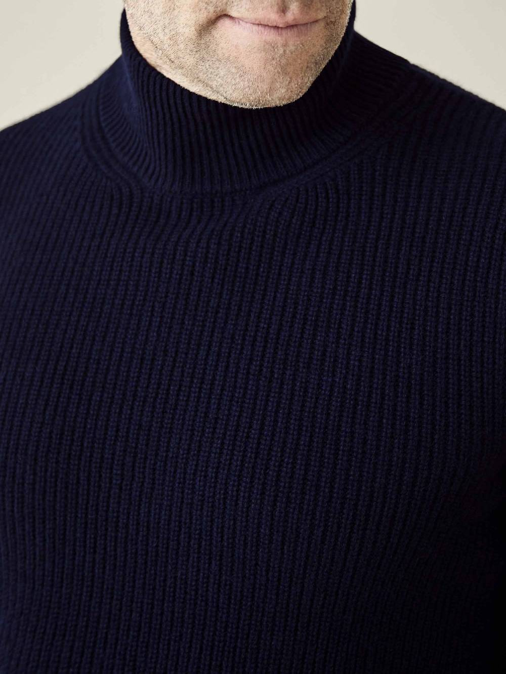 Luca Faloni Collo a lupettocashmere a 4 fili Affare Del Giorno