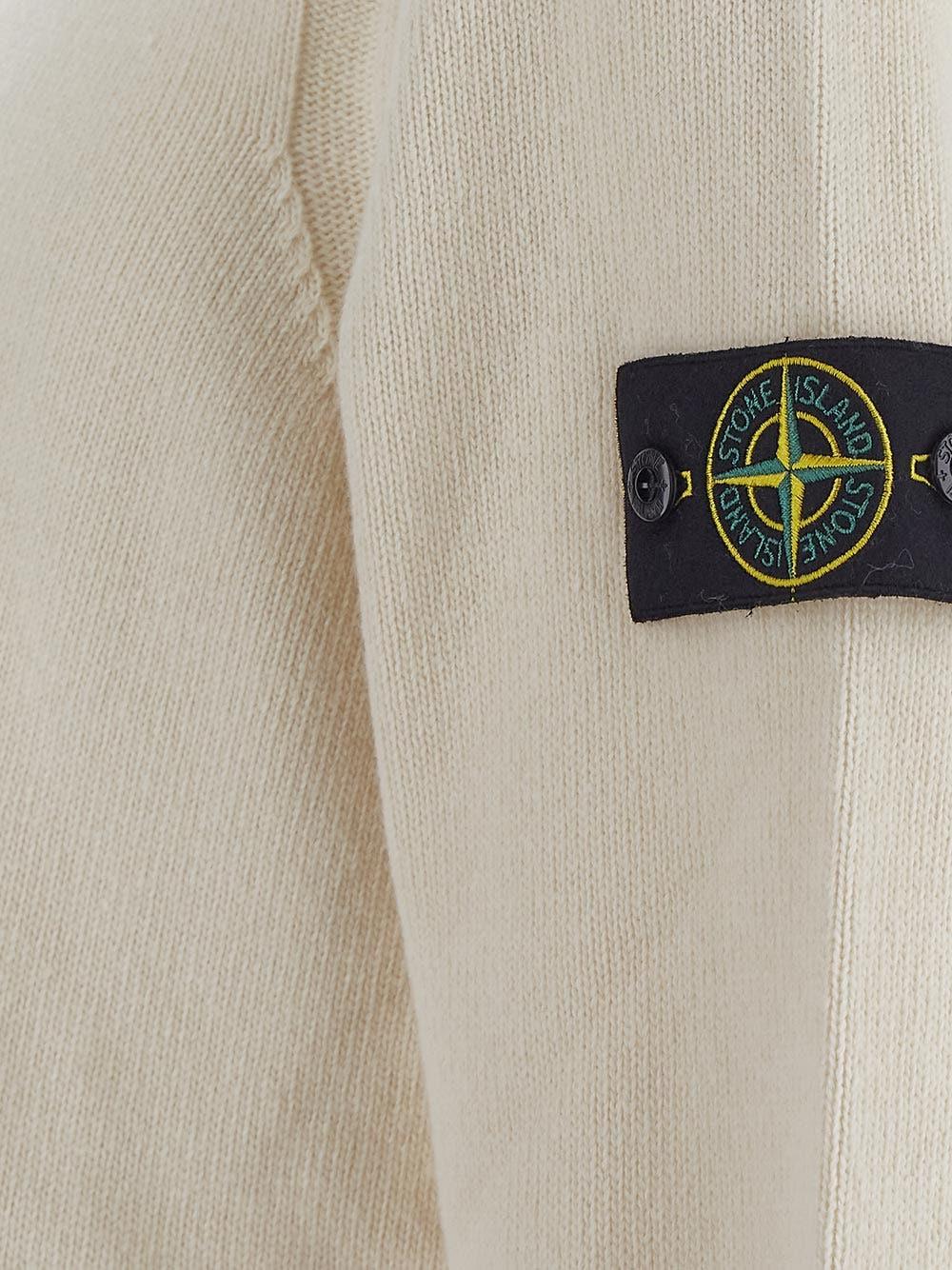 Oluxury Stone Island Logo Knit Affare Del Giorno