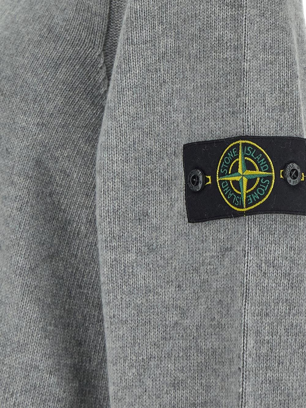 Oluxury Stone Island Logo Knit Sconto