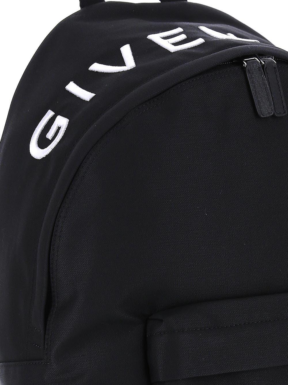 Oluxury Givenchy Essentiel U Backpack Economico