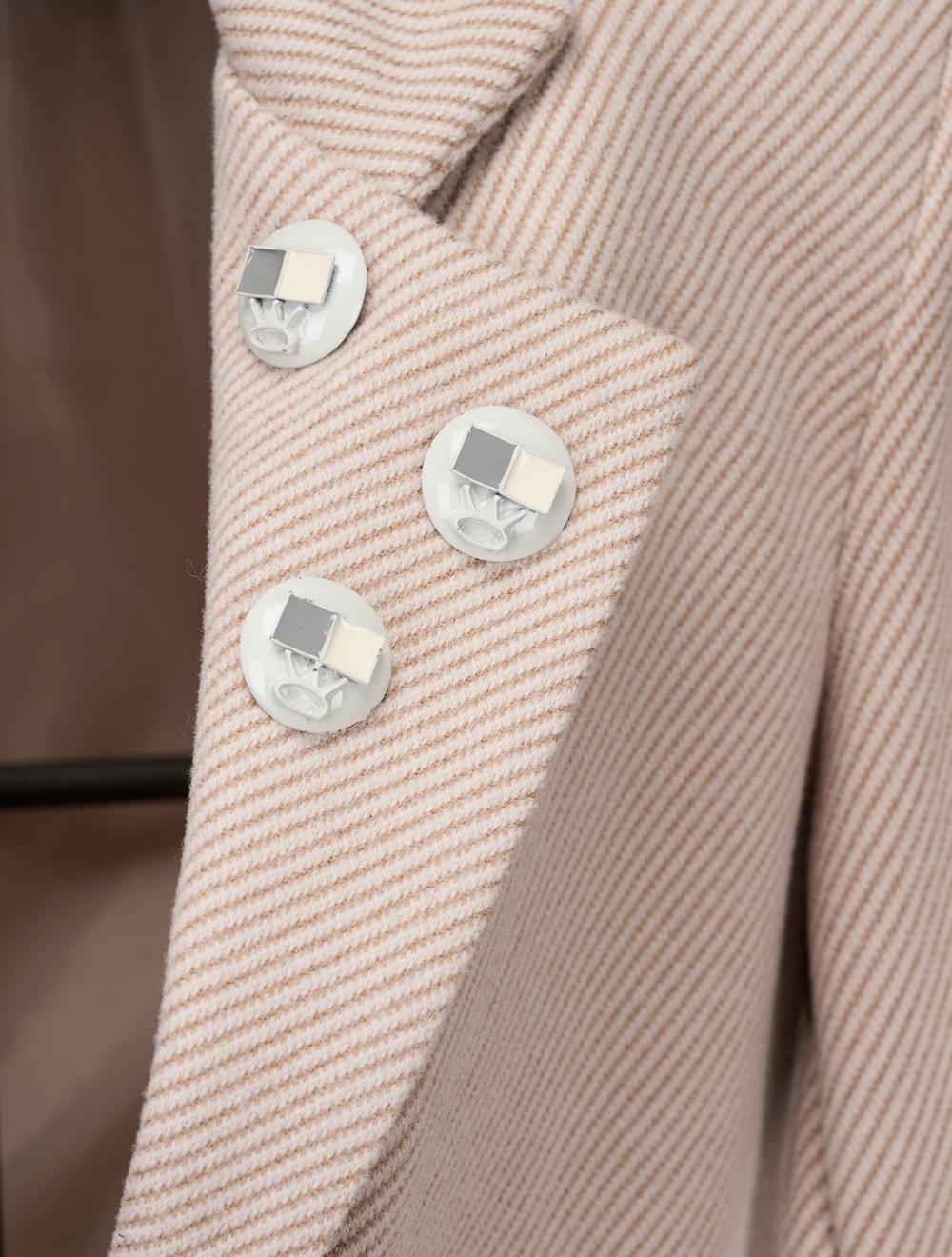 Save The Queen Cappotto corto bianco panna spigato beige con applicazioni Spedizione Gratuita