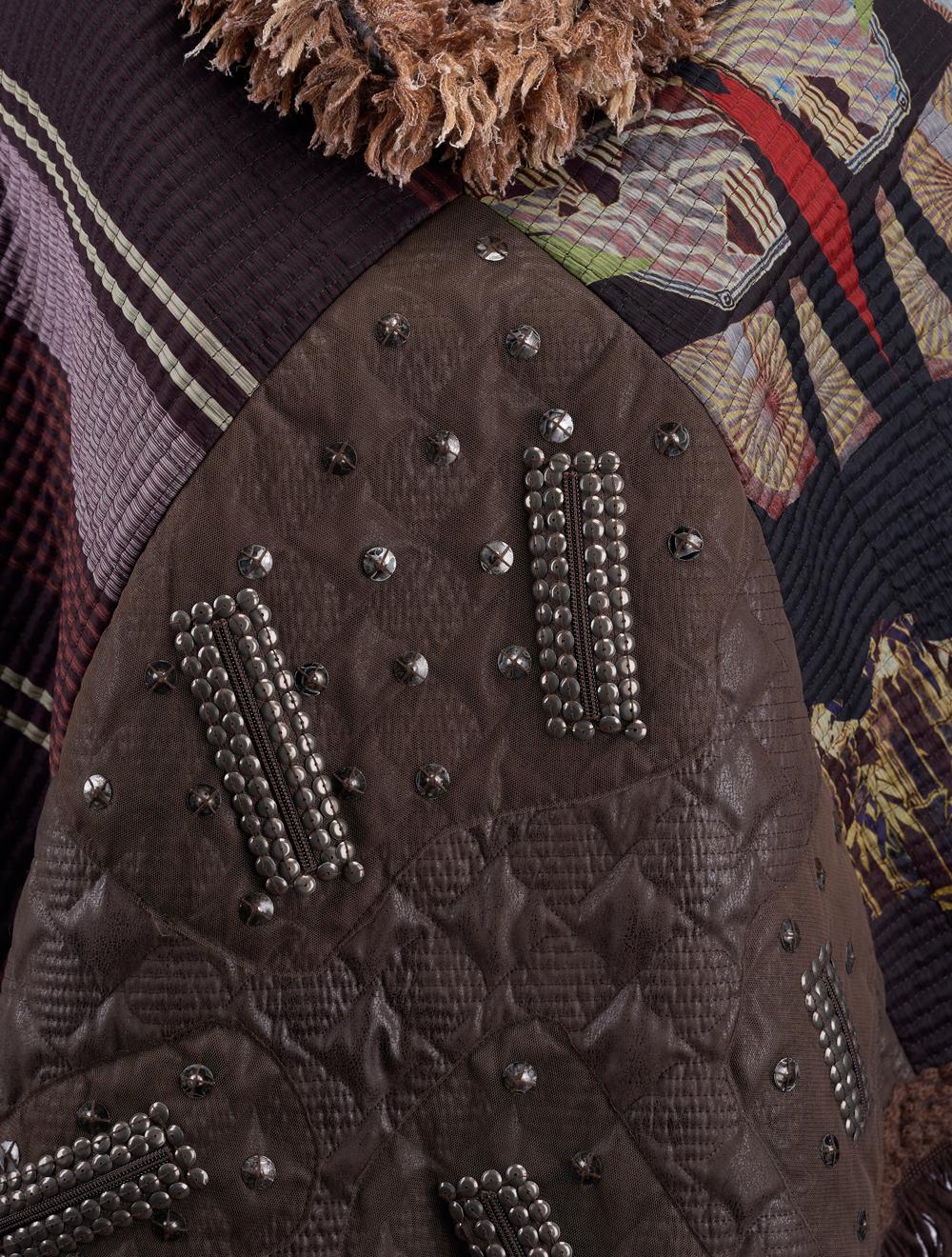 Save The Queen Poncho in seta e finta pelle con ricami e paillettes Shopping Online