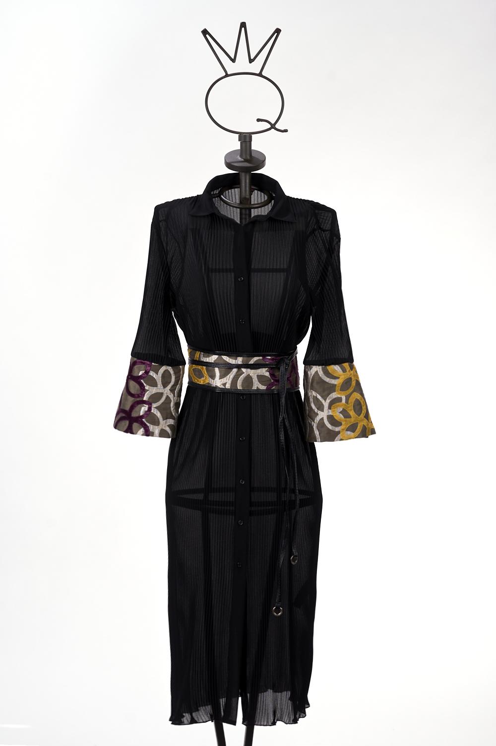 Save The Queen Vestito chemisier midi nero plissettato Offerta