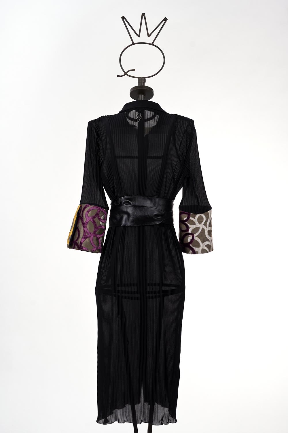 Save The Queen Vestito chemisier midi nero plissettato Offerta
