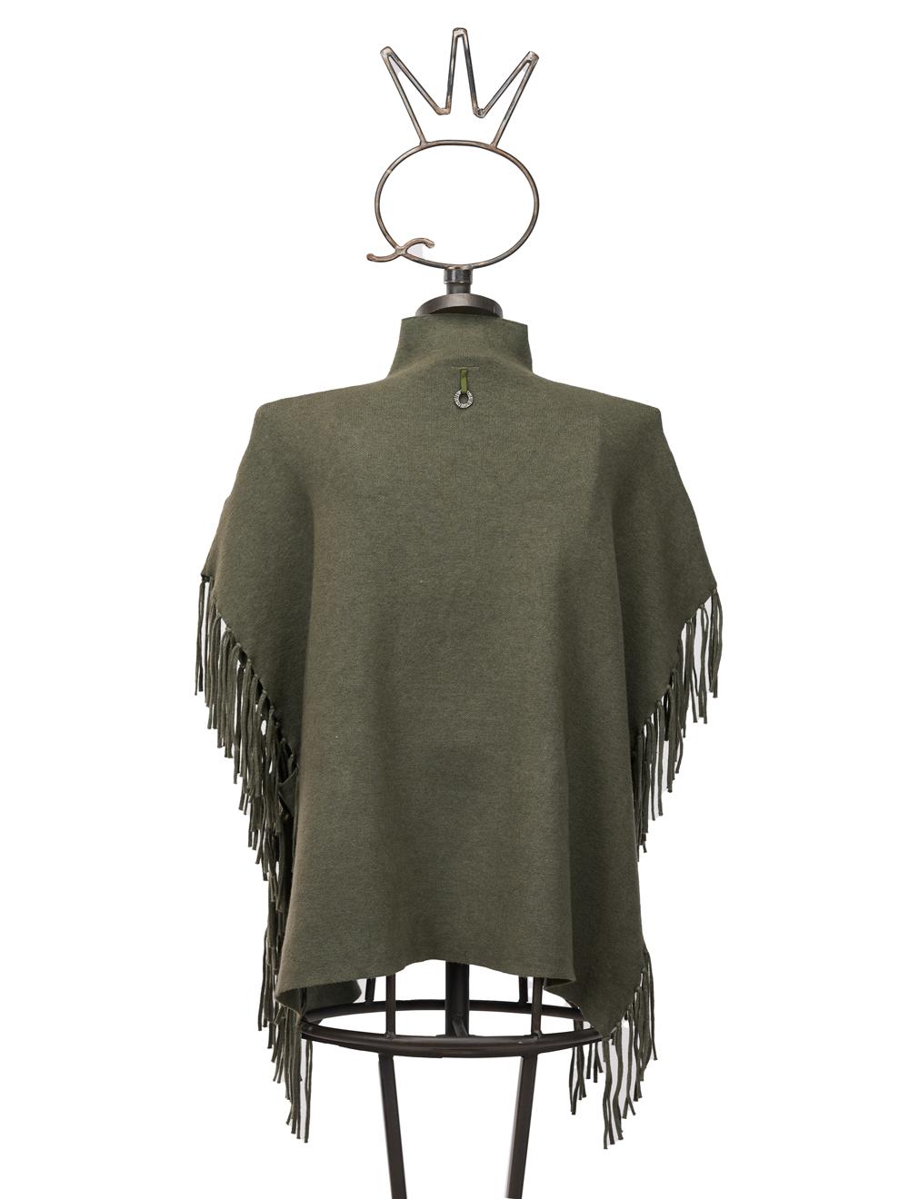Save The Queen Maglia poncho verde salvia in viscosa con applicazioni Nuova