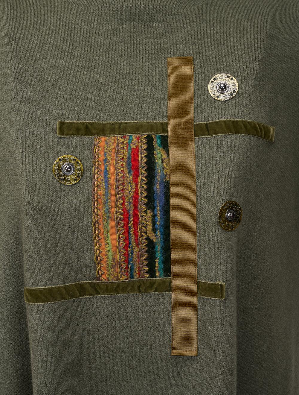 Save The Queen Maglia poncho verde salvia in viscosa con applicazioni Nuova