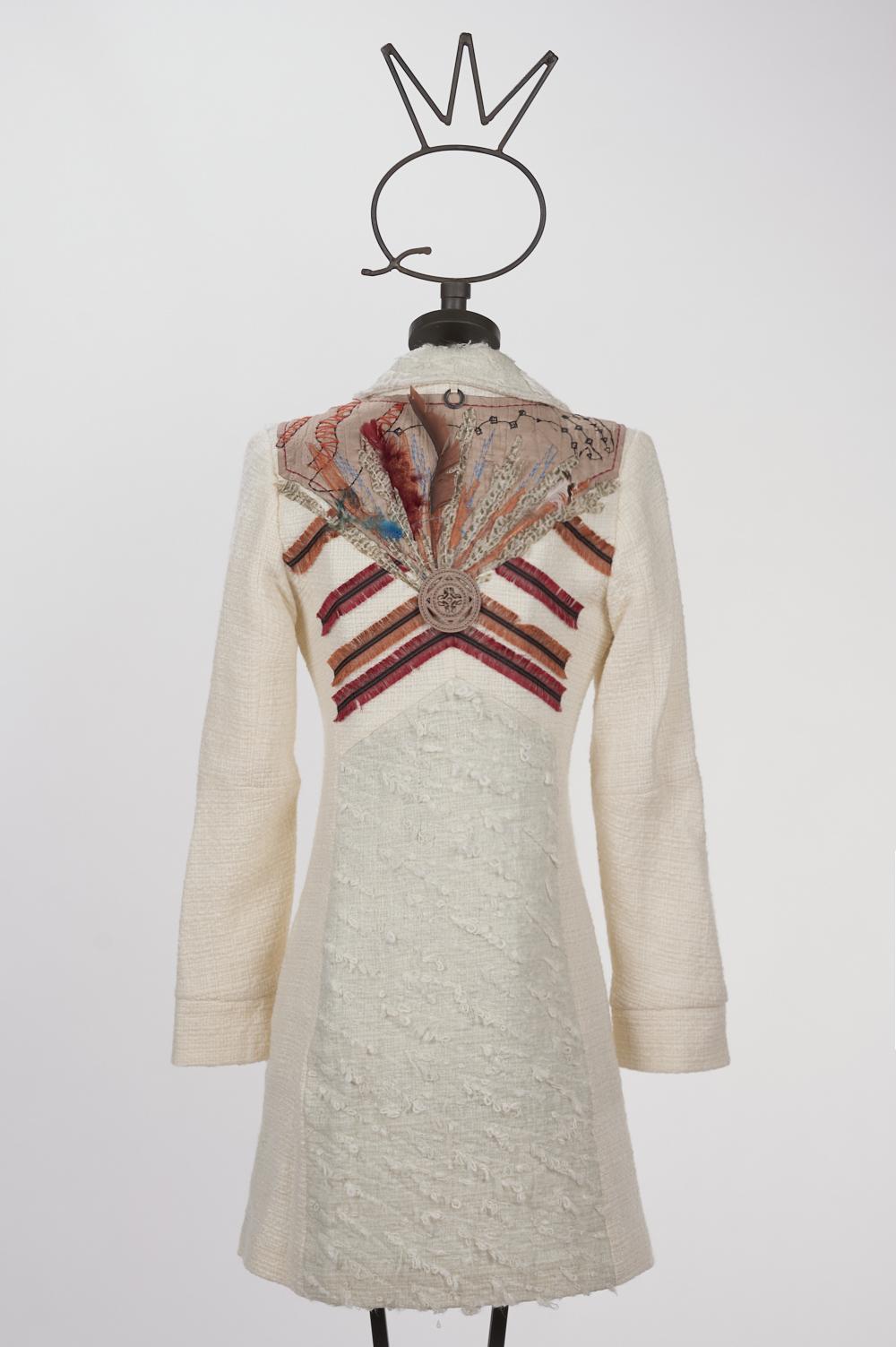 Save The Queen Cappotto bianco con ricamo Italia