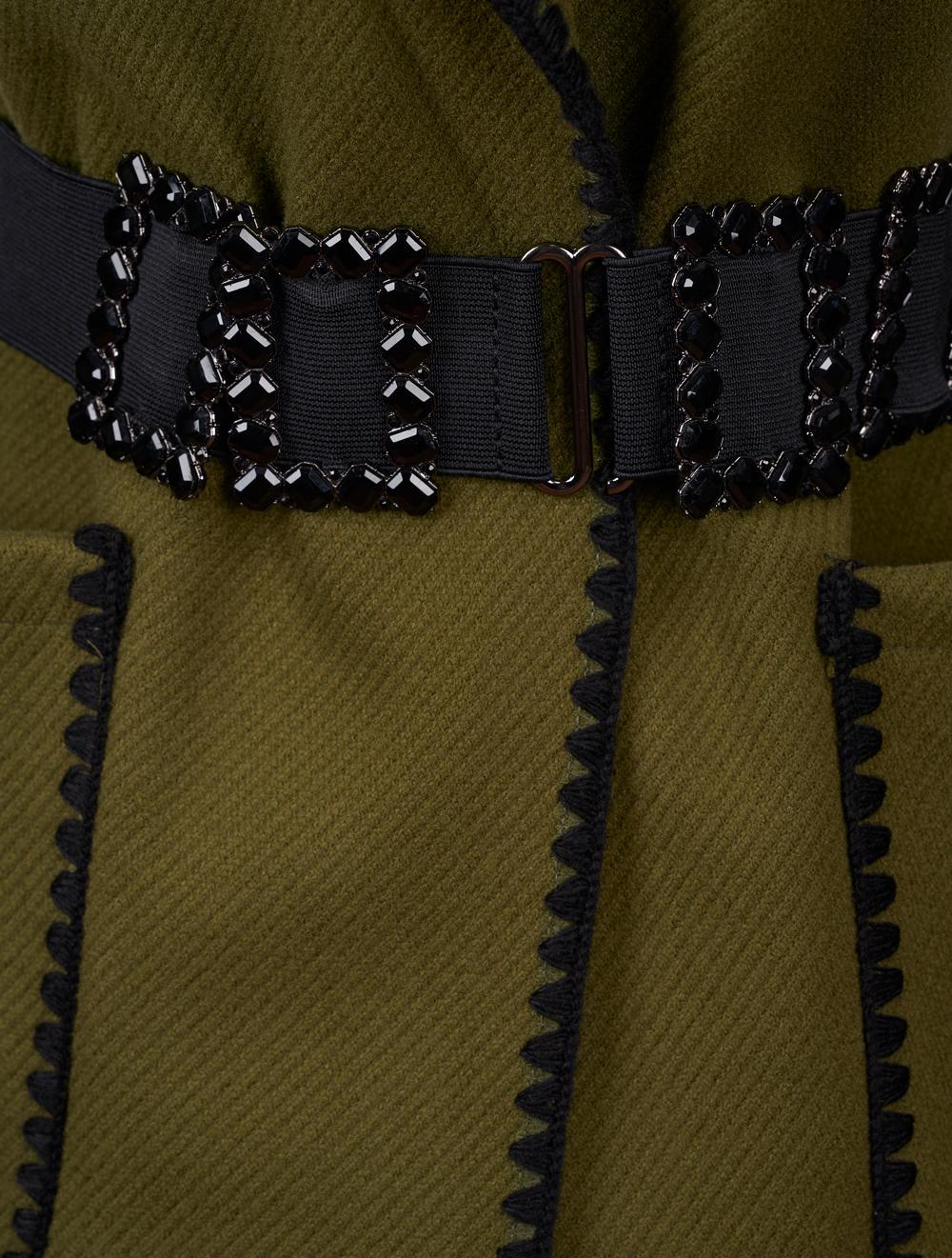 Save The Queen Cappotto verde con bordi ricamati 2025