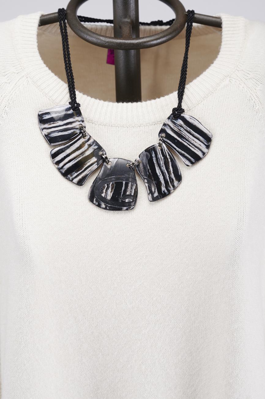 Save The Queen Maxi maglia con collana Spedizione Gratuita