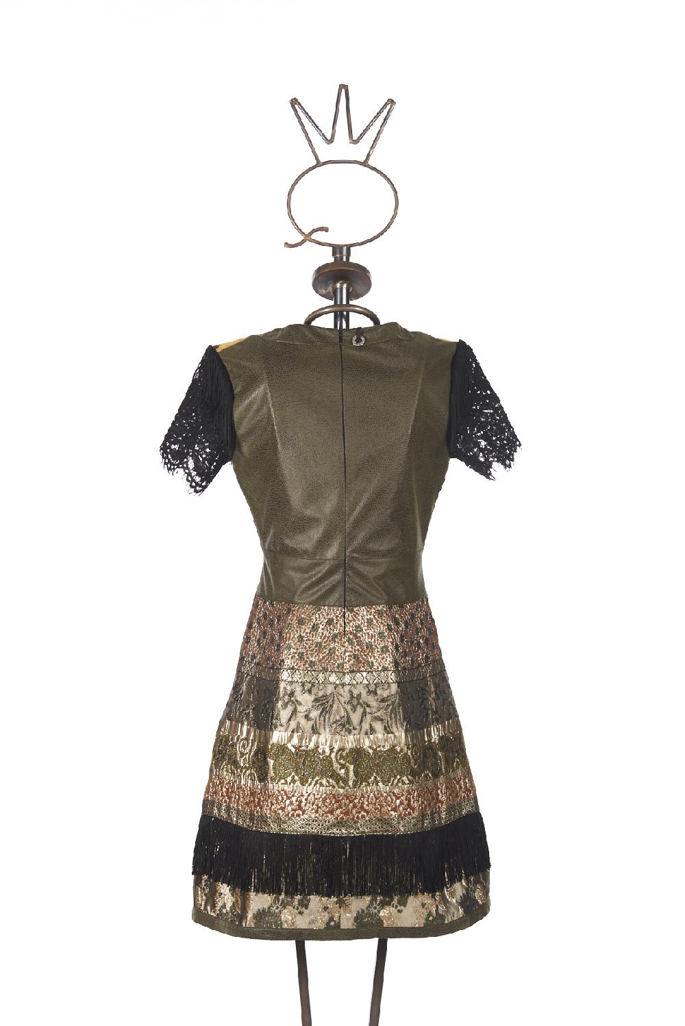 Save The Queen vestito corto con lavorazione patchwork di tessuti operati ricamati ed ecopelle Nuova