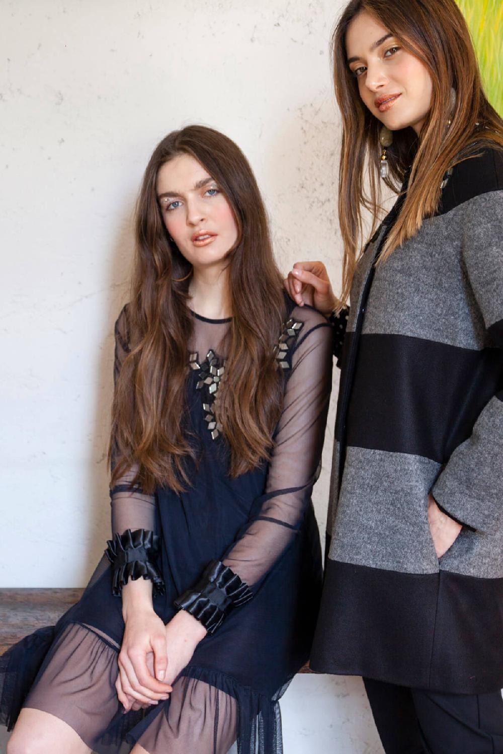 Save The Queen Vestito nero longuette con applicazioni Spedizione gratuita