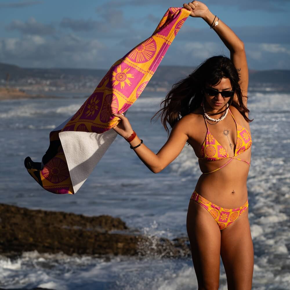 Seay / Telo Mare Rosa Giallo Symbols Offerta