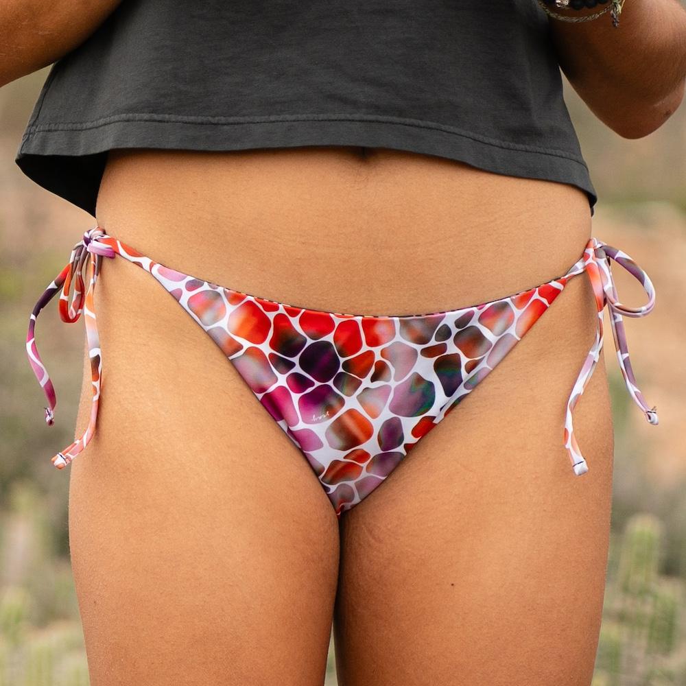 Seay / Slip Bikini Reversibile con Laccetti Nero Zebra & Giraffe Vendita Economica