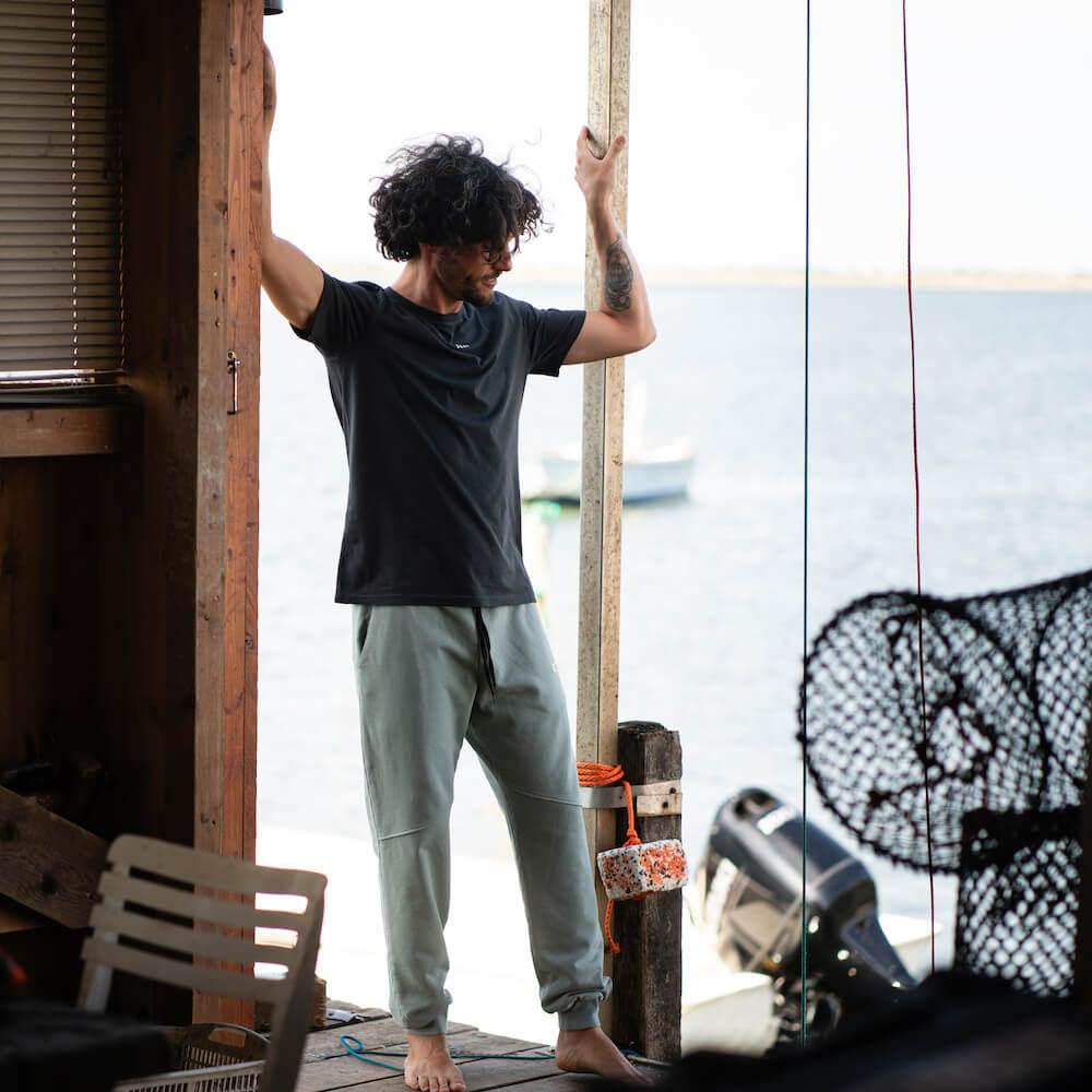 Seay / T-Shirt Nera Ikaika Promozione