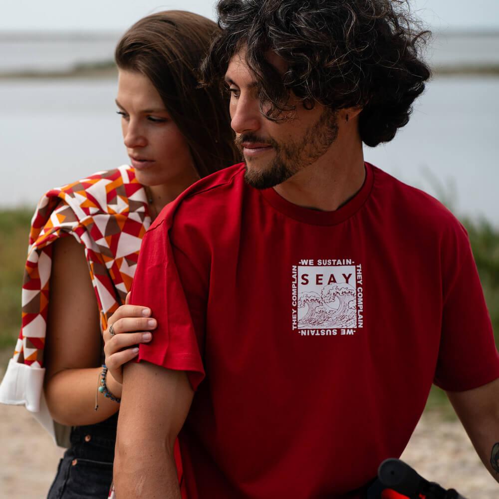 Seay / T-Shirt Rossa Ikaika Spedizione Gratuita