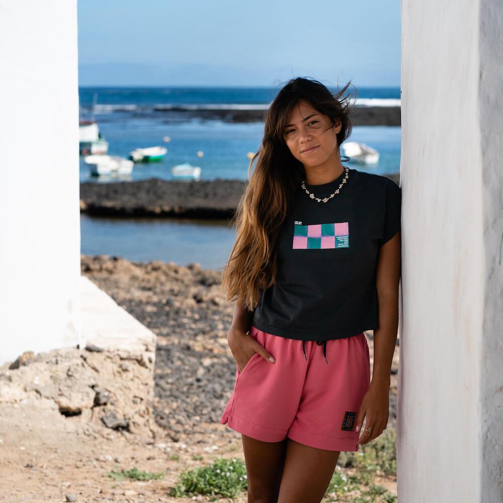 Seay / Crop T-Shirt Nera Kanoa I Più Venduti