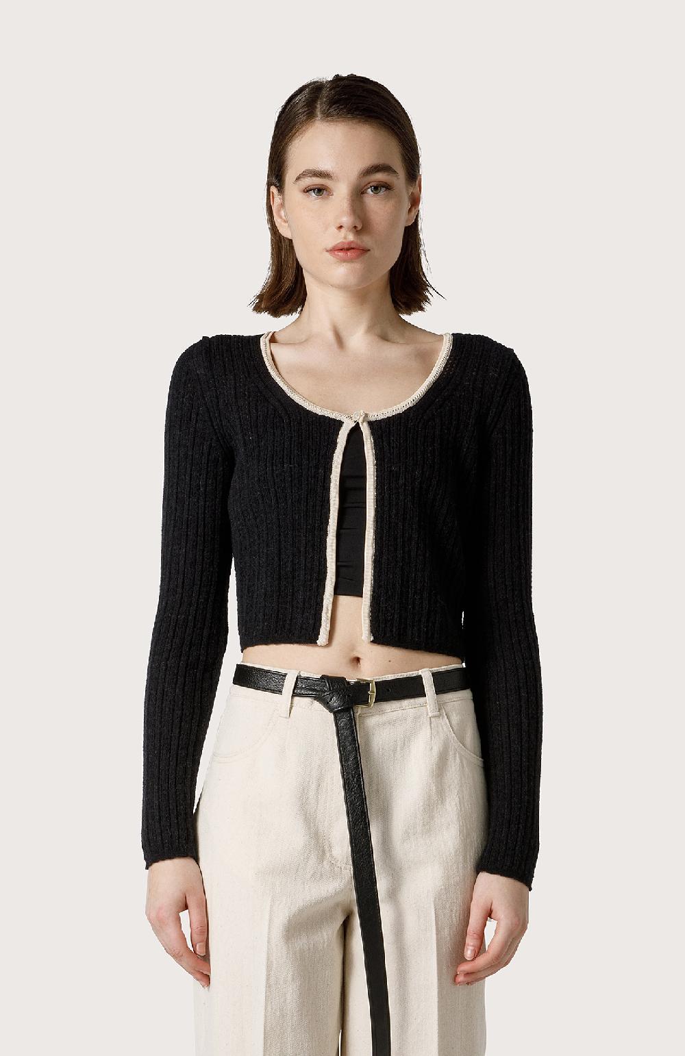 Seventy Cardigan crop in alpaca - Col. Nero 50% di sconto con spedizione gratuita