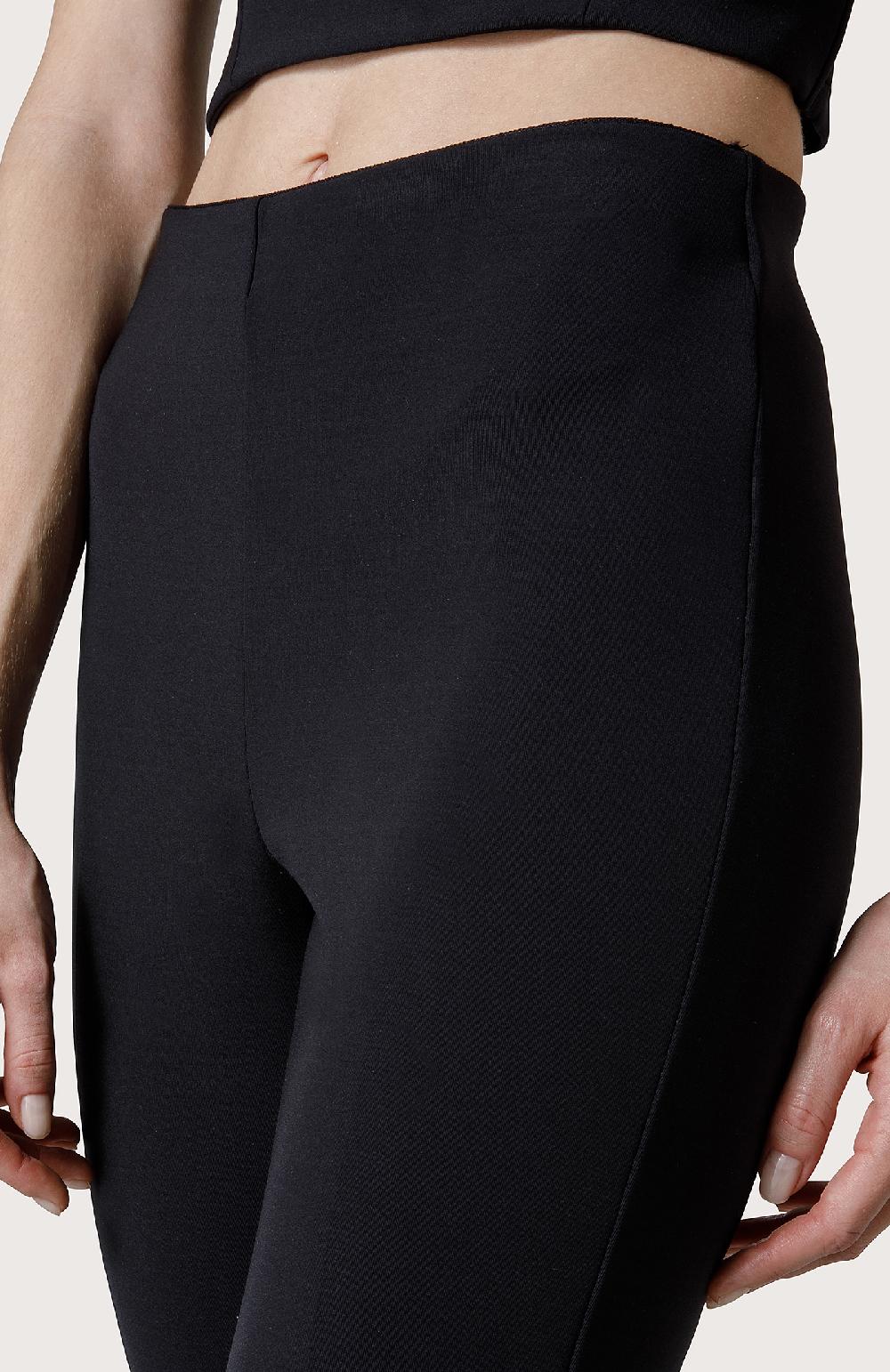 Seventy Legging flare - Col. Nero Fino al 55% di sconto