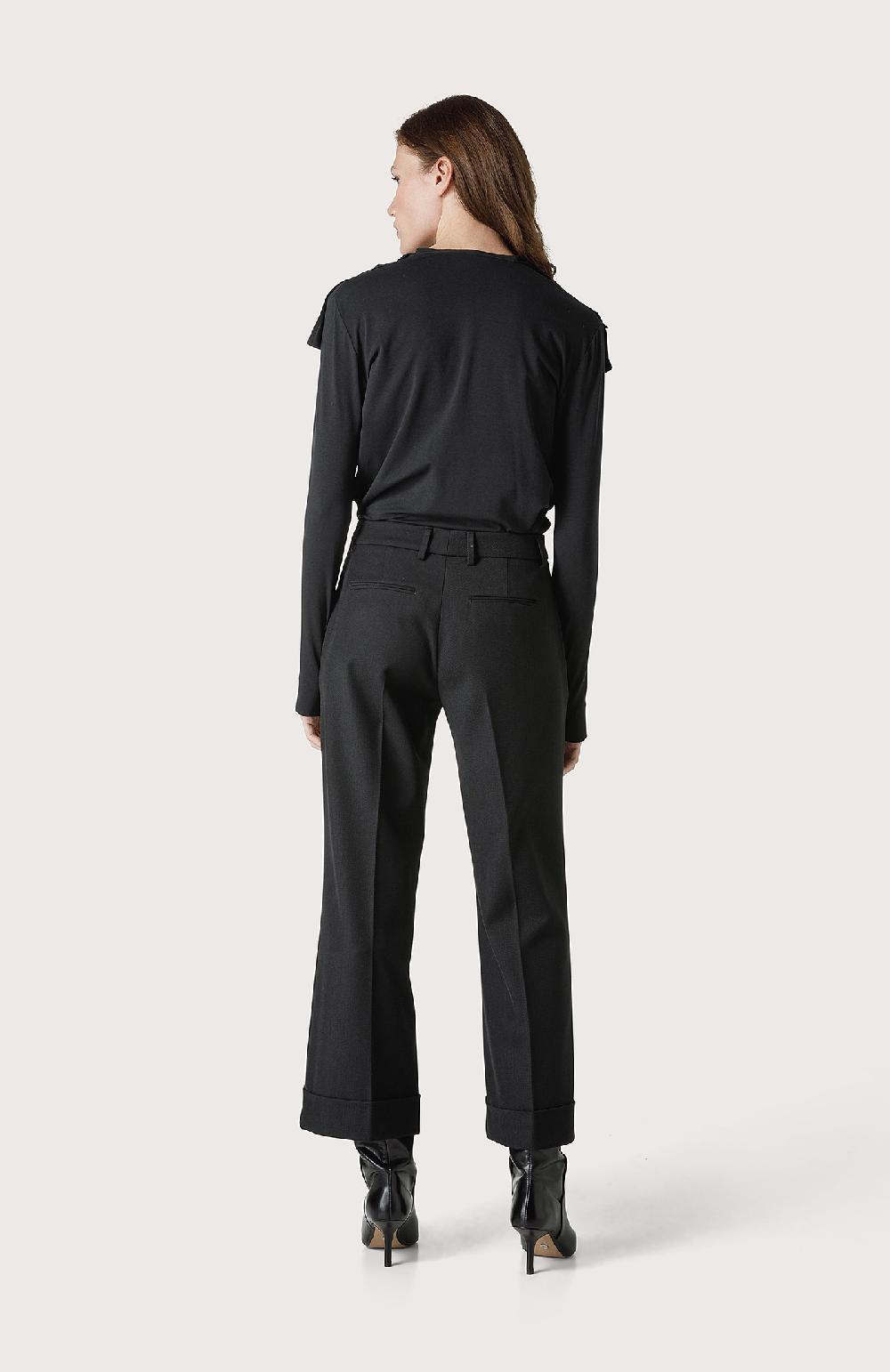 Seventy Pantalone largo con balza al fondo - Col. Nero Enormi sconti