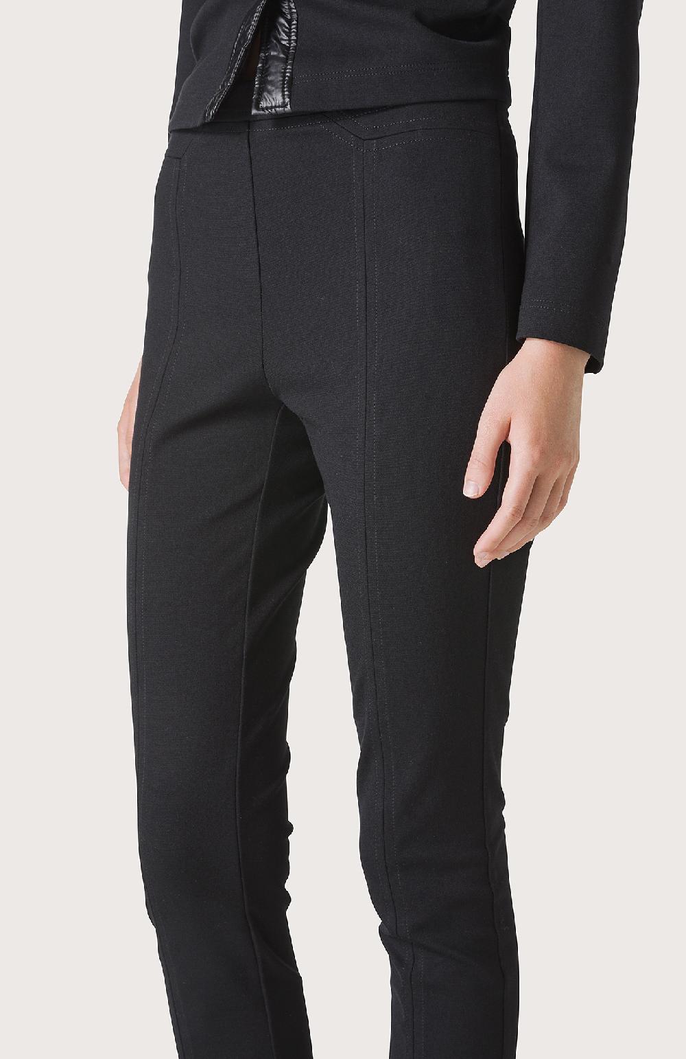 Seventy Pantalone stile leggings - Col. Nero In vendita