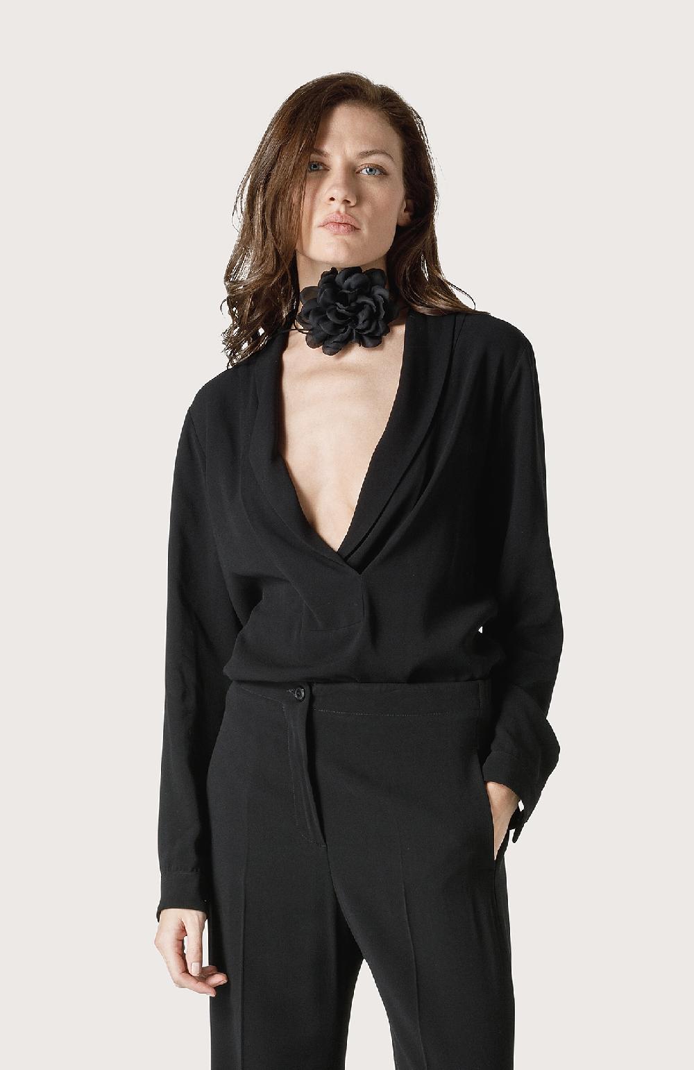 Seventy Camicia elegante con collo a scialle - Col. Nero In Vendita