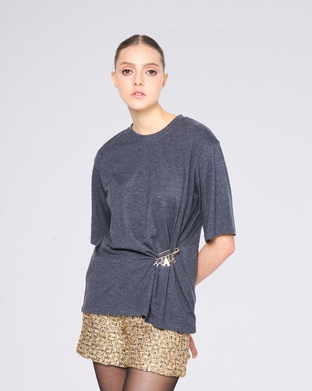 Silvian Heach T-shirt con spilla Novità